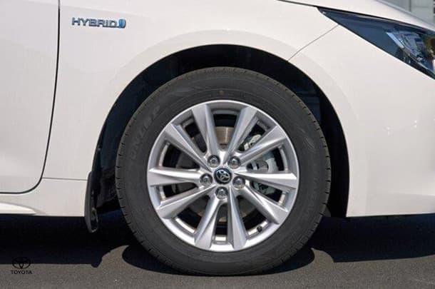 2024 Toyota Corolla Hatch Hybrid Ascent Sport image 11