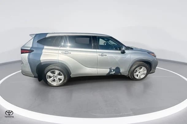 2021 Toyota Kluger Hybrid GX AWD image 9