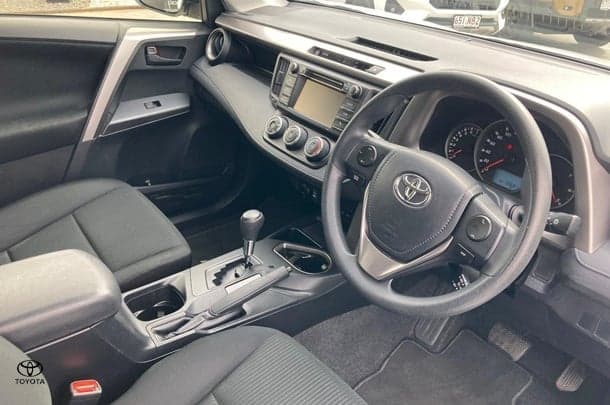 2016 Toyota RAV4 GX-2WD image 12