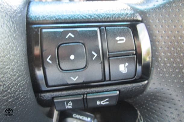 2024 Toyota Hilux GR-S image 20