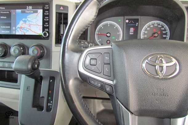 2020 Toyota Hiace LWB image 8