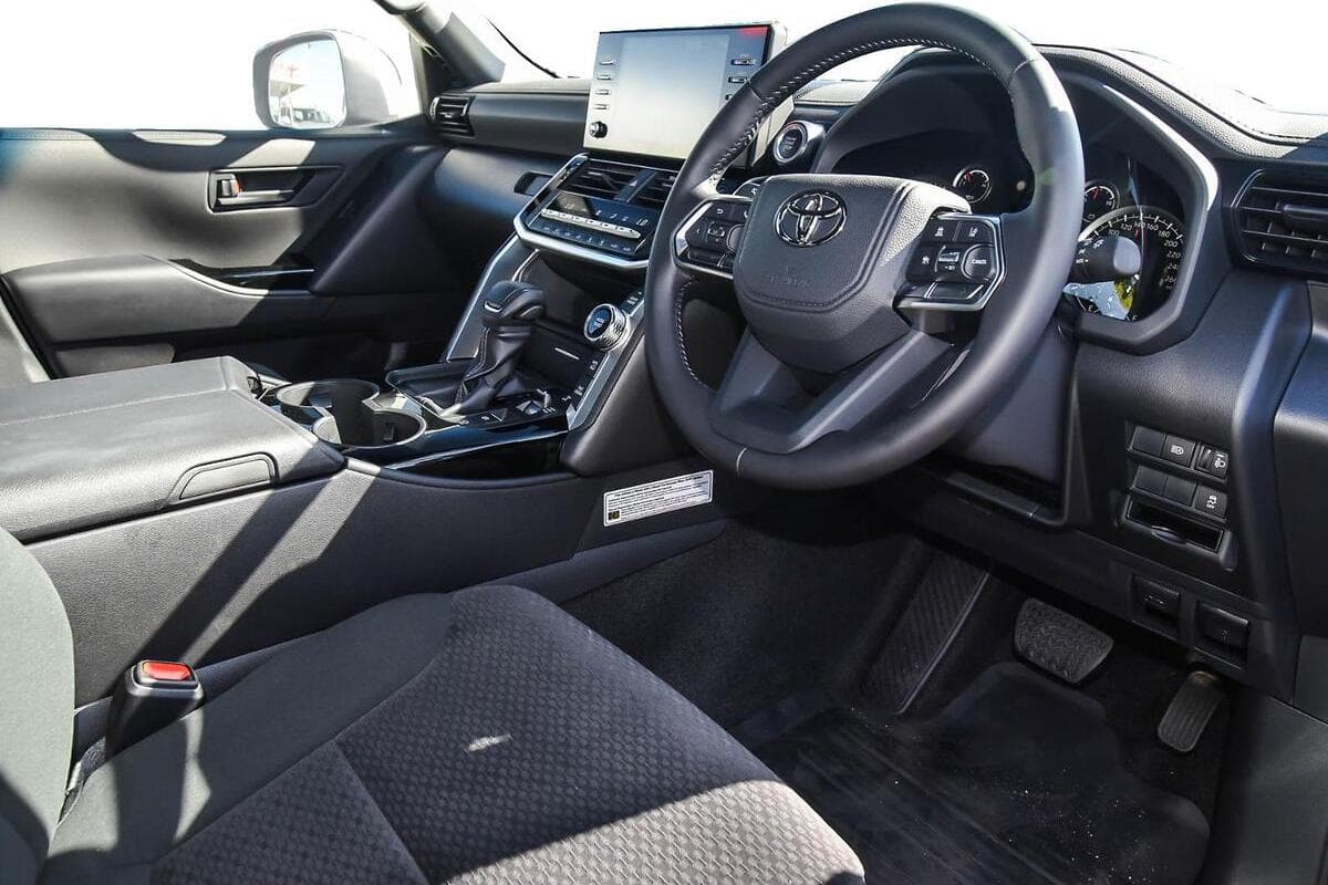 2025 Toyota Landcruiser GXL Auto 4x4 image 5