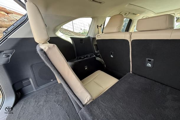 2023 Toyota Kluger 4x2 GRANDE image 7