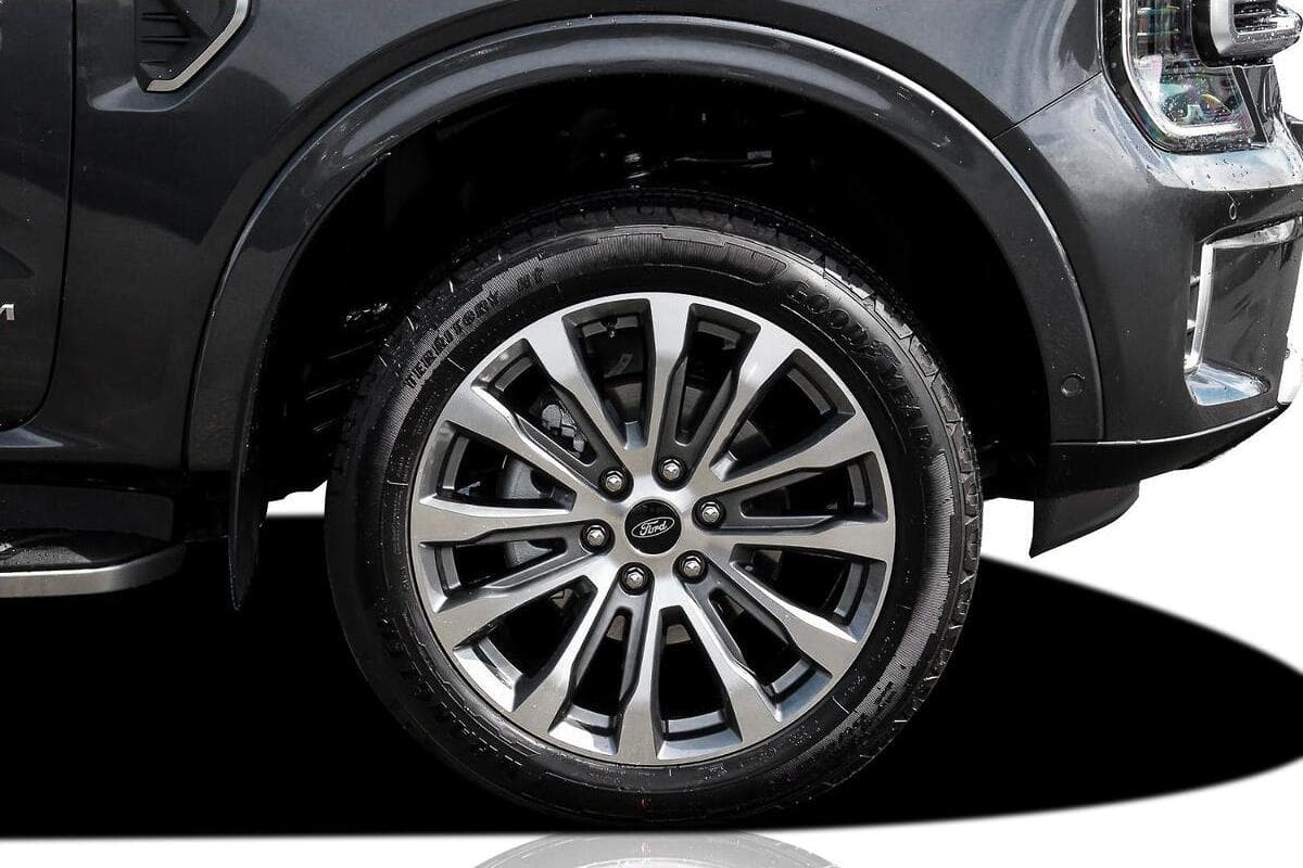 2025 Ford Everest Platinum Auto FullTime 4WD DR MY25.25 image 18