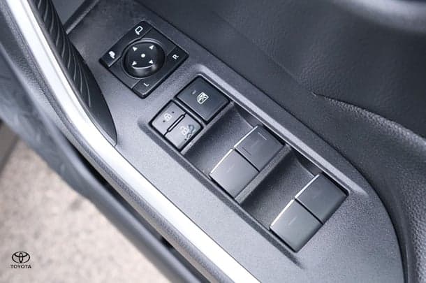 2022 Toyota Rav4 Hybrid GXL-2WD image 12