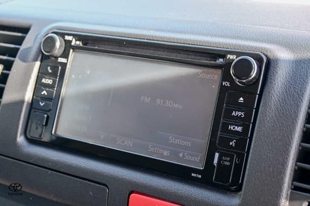 2017 Toyota Hiace LWB image 22