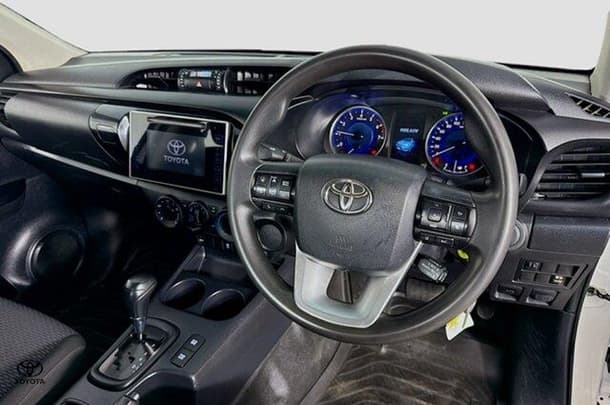 2020 Toyota Hilux Workmate image 19