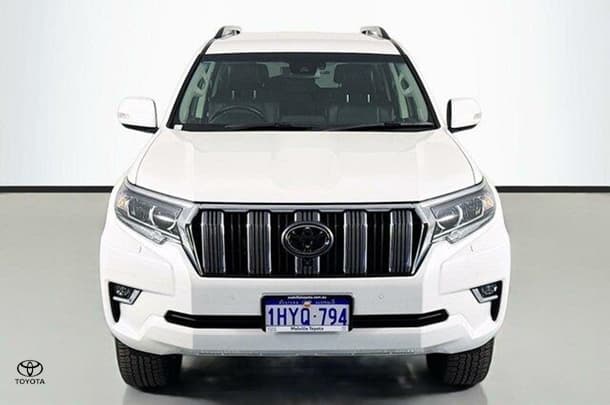 2023 Toyota Prado VX image 2
