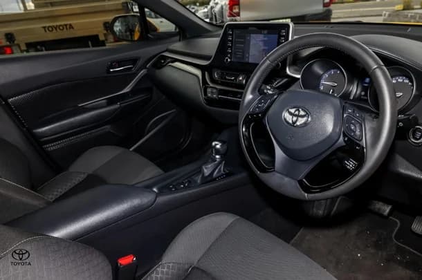 2021 Toyota CH-R GXL AWD image 8