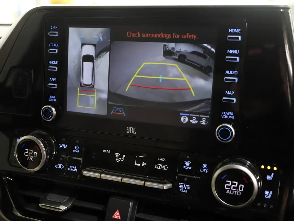 2021 Toyota Kluger Hybrid AWD GRANDE image 24