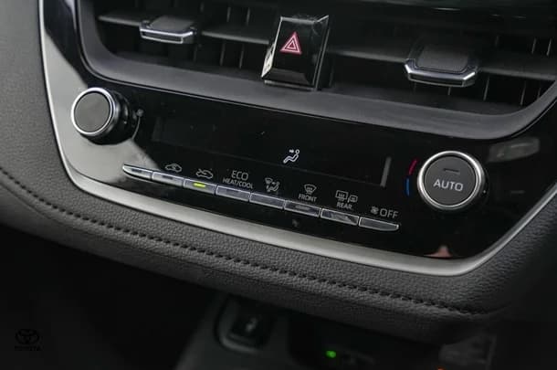 2024 Toyota Corolla Sedan Hybrid ZR image 15