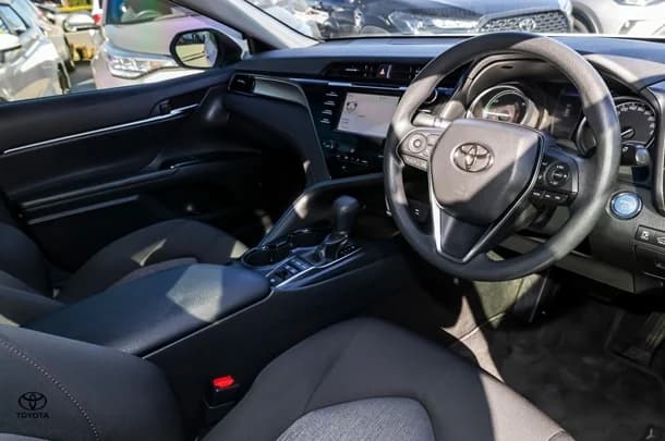 2020 Toyota CAMRY HYBRID Ascent image 8