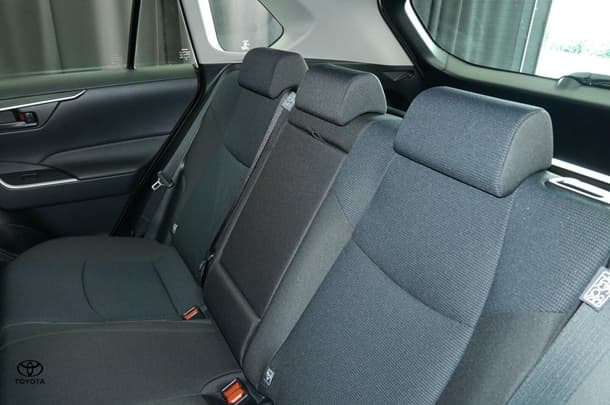 2024 Toyota RAV4 Hybrid GX 2WD image 19