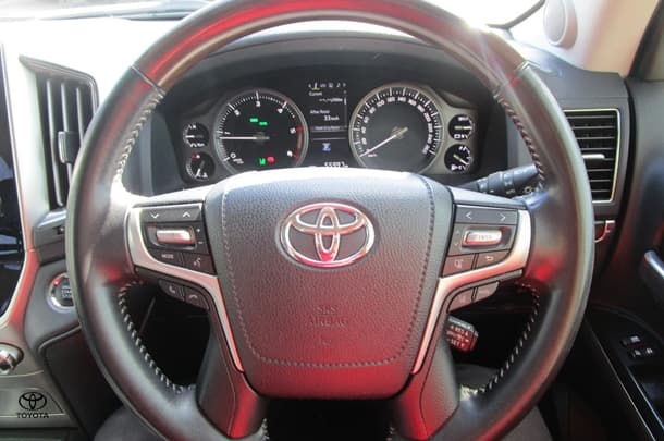2018 Toyota Landcruiser Sahara image 12