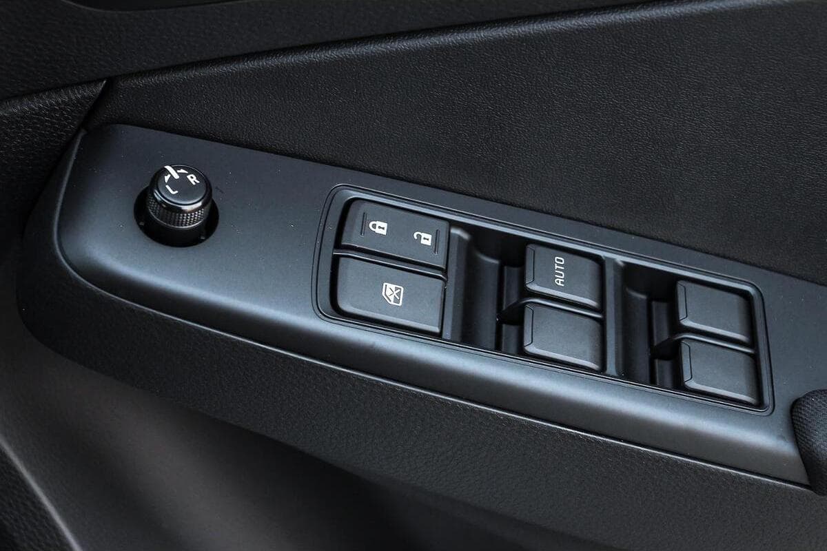 2025 Isuzu D-MAX SX High Ride Auto 4x2 MY24 image 14