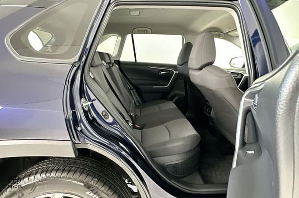 2024 Toyota Rav4 Hybrid GXL AWD image 16
