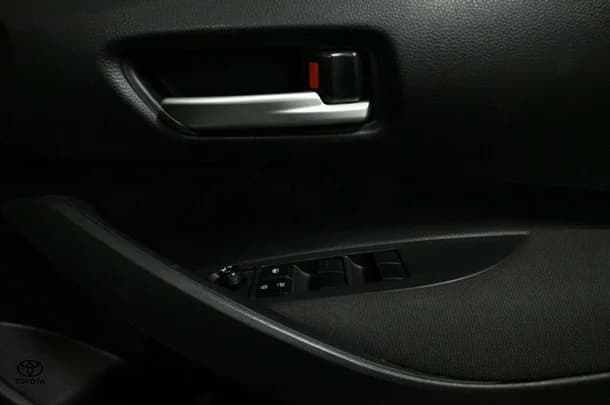 2021 Toyota Corolla Ascent Sport image 11