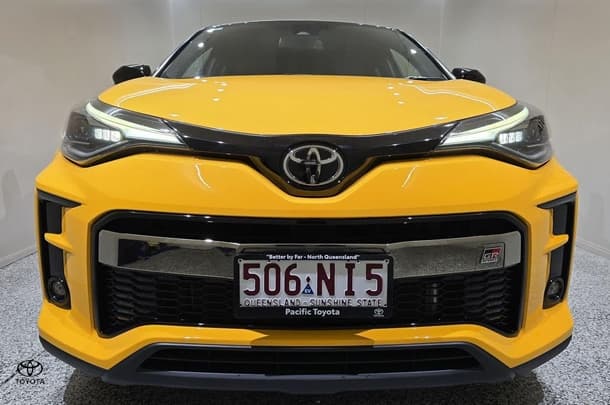 2023 Toyota C-HR Hybrid GR-S image 6