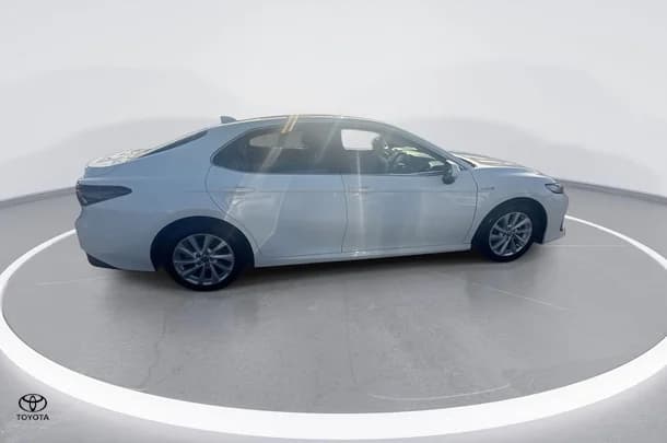 2021 Toyota Camry Hybrid Ascent image 9