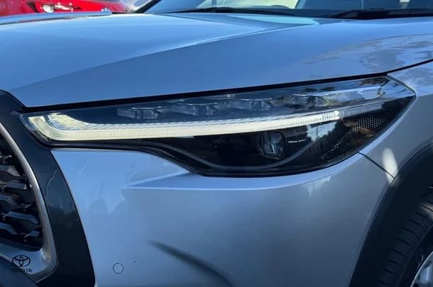 2023 Toyota Corolla Cross Hybrid GXL image 17