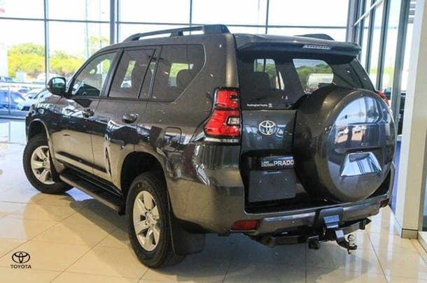2019 Toyota Prado GXL image 18
