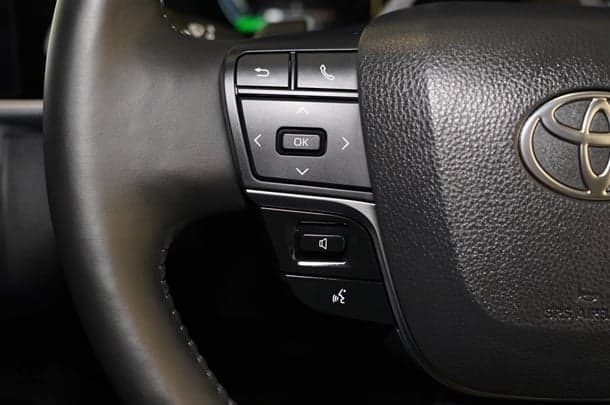 2024 Toyota Camry Hybrid SL image 11