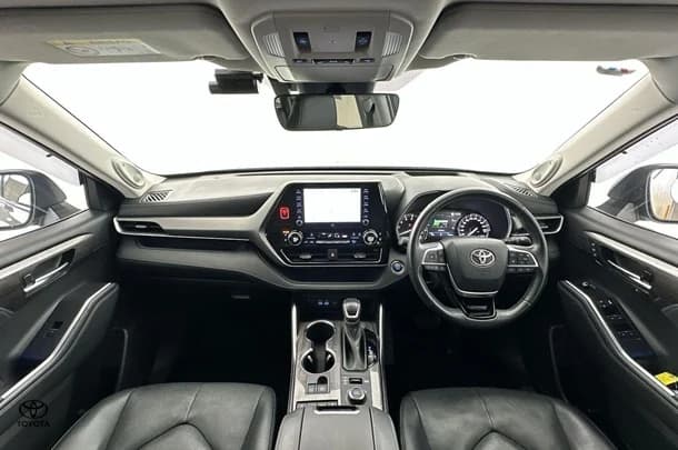 2021 Toyota Kluger AWD GRANDE image 2