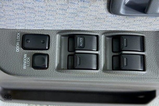 2021 Toyota LANDCRUISER MILITARY GXL image 20