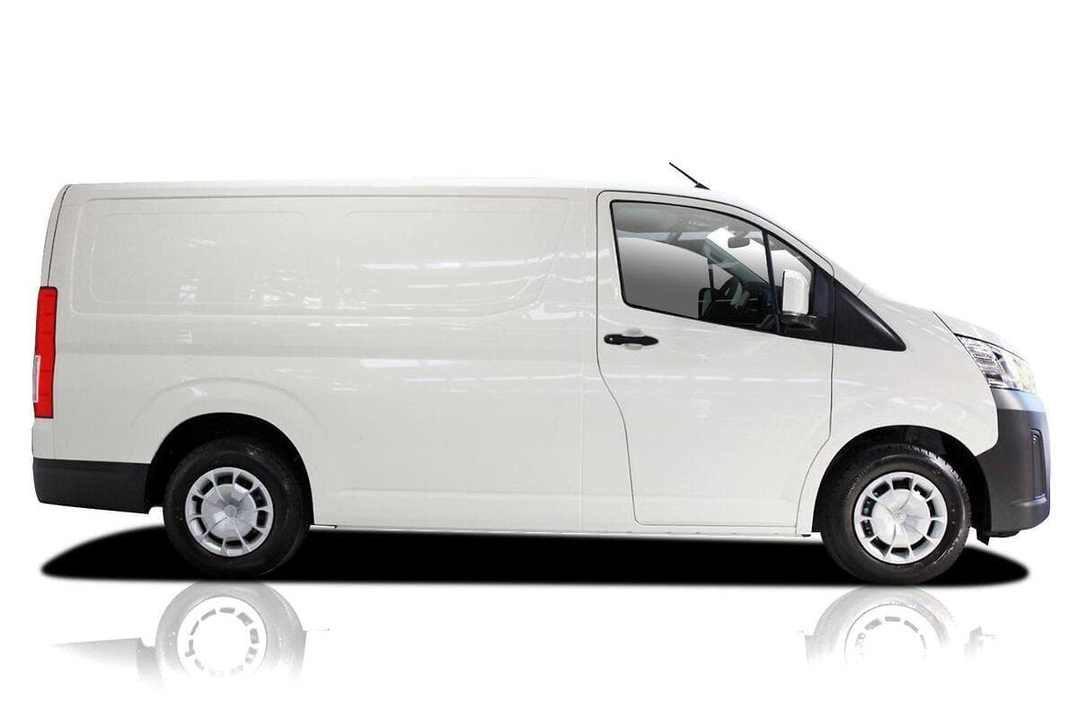2025 Toyota Hiace LWB Auto image 5