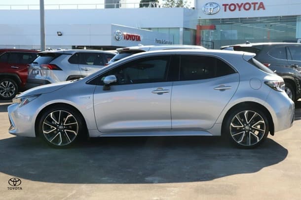 2021 Toyota Corolla Hatch Hybrid ZR image 16