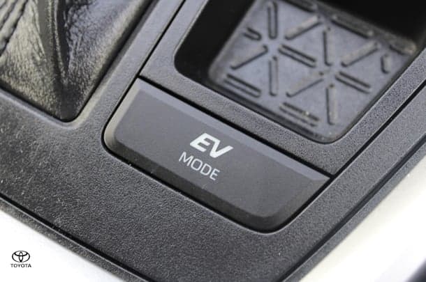 2023 Toyota RAV4 Hybrid GX-2WD image 34