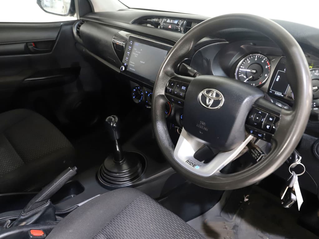 2021 Toyota Hilux Workmate image 15