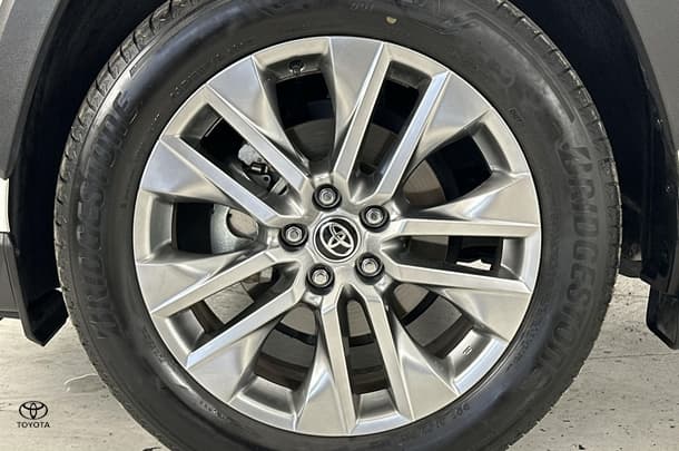 2022 Toyota RAV4 Cruiser 2WD image 11