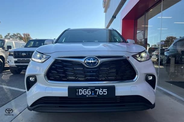 2024 Toyota Kluger Grande image 2