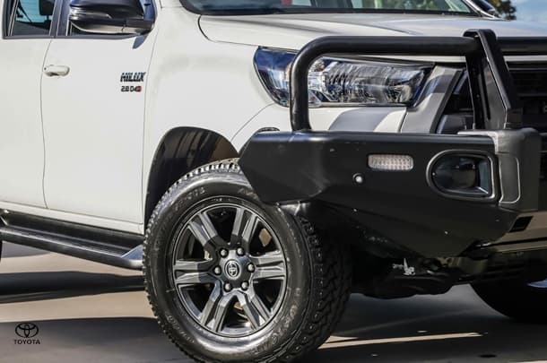 2024 Toyota HILUX SR image 12