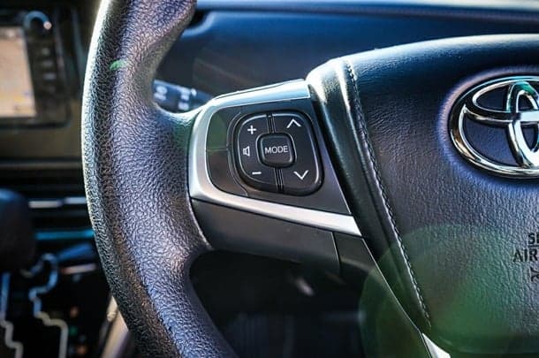 2019 Toyota Tarago GLi image 15