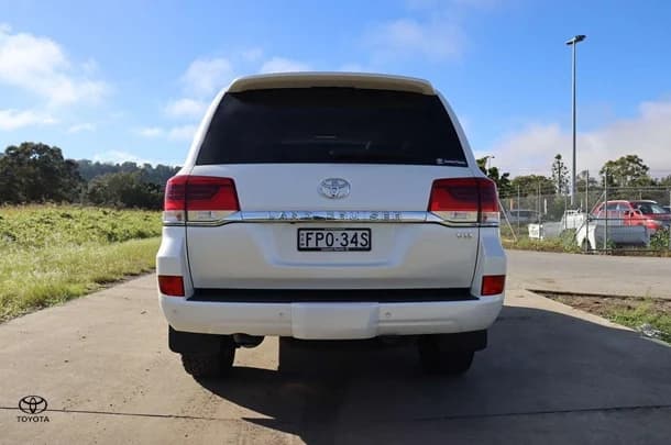 2020 Toyota Landcruiser VX image 5