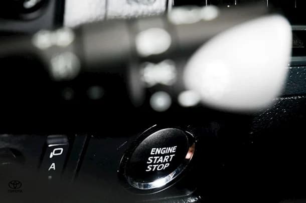 2023 Toyota Prado GXL image 16