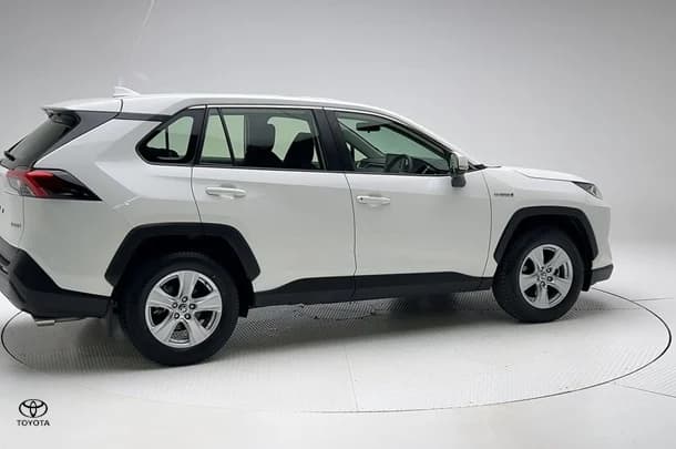 2021 Toyota RAV4 Hybrid GX AWD image 3