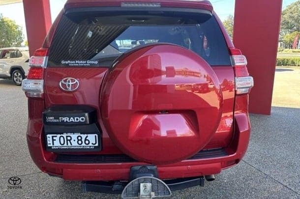 2016 Toyota Prado GXL image 3