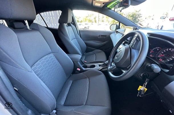 2018 Toyota Corolla Ascent Sport image 16