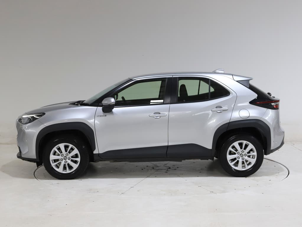2020 Toyota Yaris Cross Hybrid GX image 4