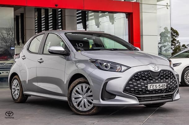 2024 Toyota Yaris Ascent Sport image 2