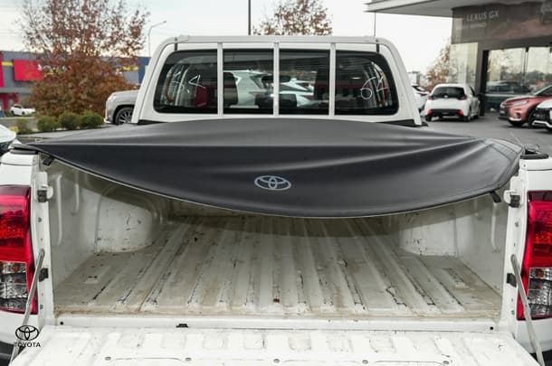 2019 Toyota HILUX Workmate image 19