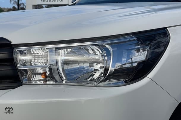 2021 Toyota Hilux Workmate image 16