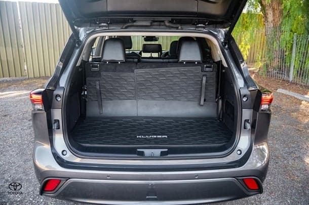2024 Toyota KLUGER HYBRID AWD GRANDE image 22