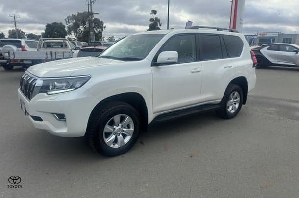 2021 Toyota Prado GXL image 4