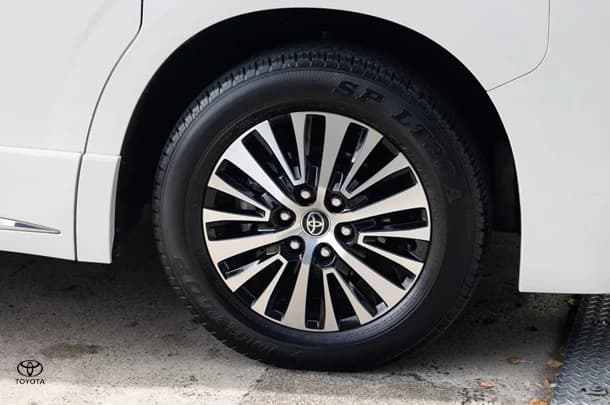 2020 Toyota Granvia Standard image 20