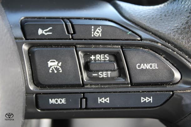 2021 Toyota Yaris Ascent Sport image 22