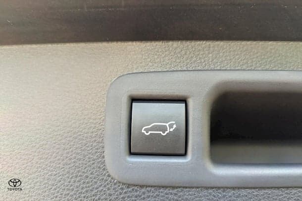 2023 Toyota Kluger AWD GRANDE image 12